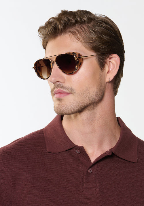 COLEMAN BLINKER | Venezia 18K Handcrafted, luxury brown tortoise acetate large aviator KREWE sunglasses with blinkers mens model | Model: Linus