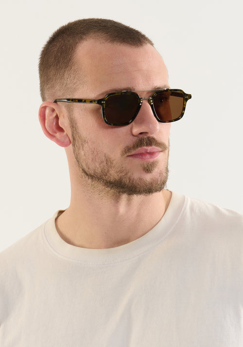 COLTON | Tortuga Silver Handcrafted, luxury dark brown tortoise acetate and stainless steel square aviator KREWE sunglasses mens model | Model: Connor