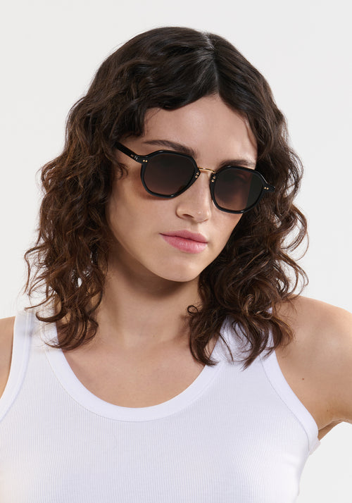 DAKOTA | Black 18K Handcrafted, luxury, Black acetate with gold bridge and hardware KREWE sunglasses womens model | Model: Ione