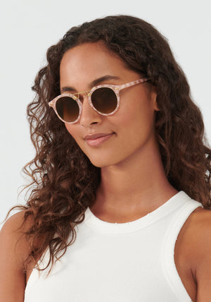 ST. LOUIS CLASSICS | Plaid 18K Handcrafted, luxury, pink checkered acetate KREWE sunglasses womens model | Model: Meli