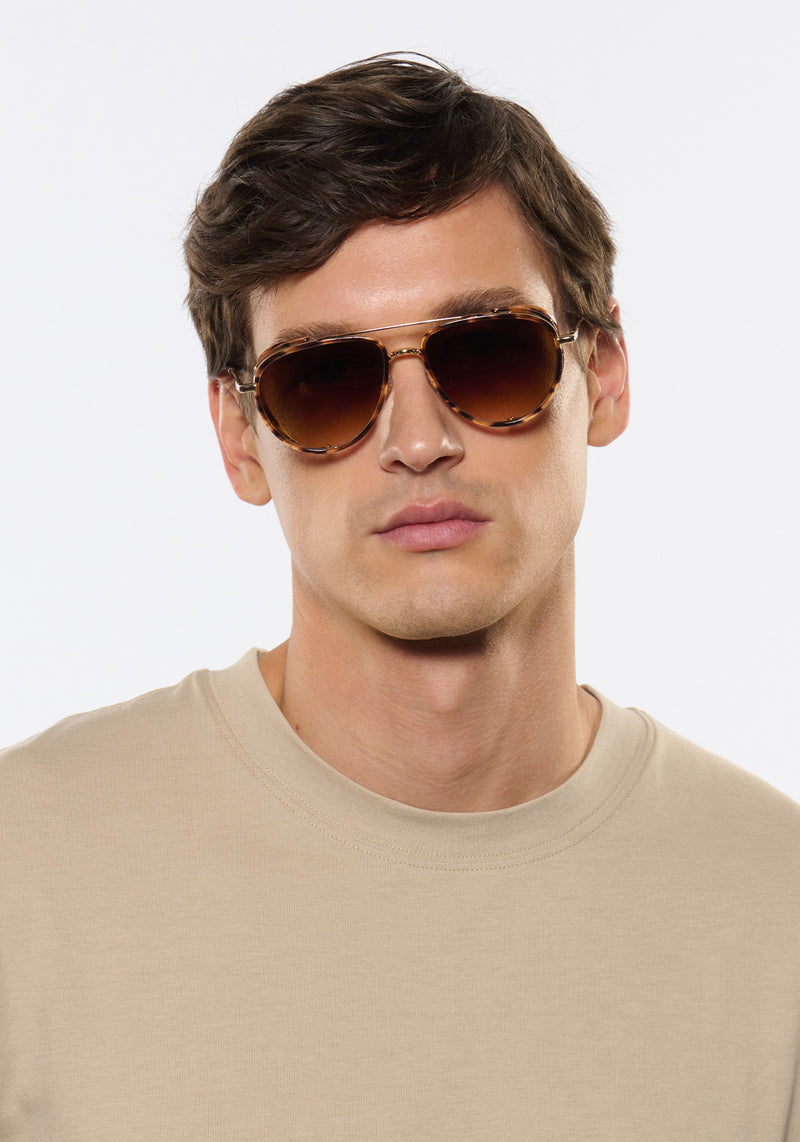 COLEMAN BLINKER | Venezia 18K Handcrafted, luxury brown tortoise acetate large aviator KREWE sunglasses with blinkers mens model | Model: Jegor
