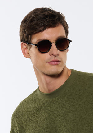 DAKOTA | Black 18K Handcrafted, luxury, Black acetate with gold bridge and hardware KREWE sunglasses mens model | Model: Jegor