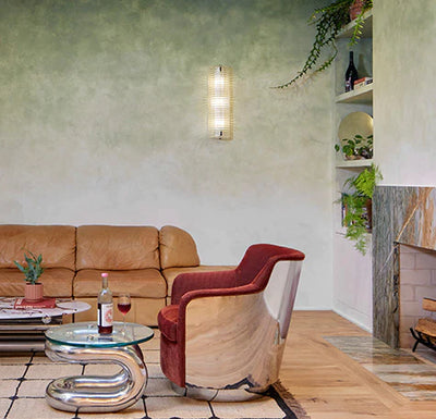 &HOLIDAY WINE PARLOR