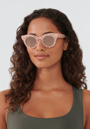 OLIVIA | Plaid Mirrored handcrafted, luxury pink checkered cat-eye sunglasses womens model | Model: Meli