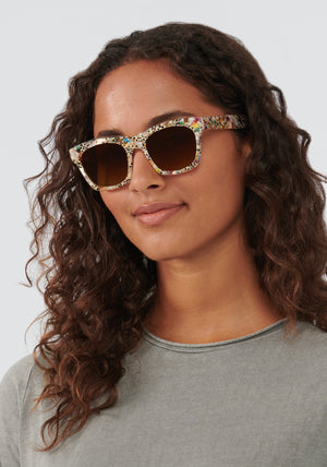 KREWE SUNGLASSES - WILLIAMS | Poppy over Crystal handcrafted, luxury colorful acetate wayfarer sunglasses womens model | Model: Meli