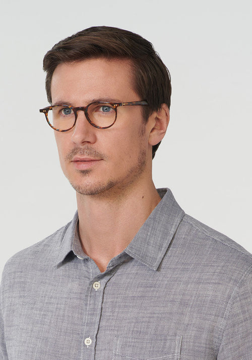 KREWE Carson | Heron handcrafted acetate eyewear mens model | Model: Tom
