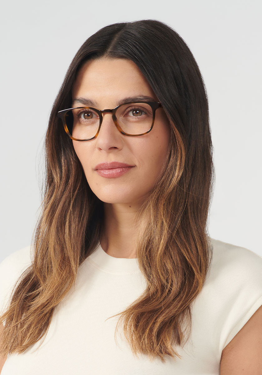 KREWE - JASPER | Maple Handcrafted, luxury brown acetate eyeglasses womens model | Model: Olga