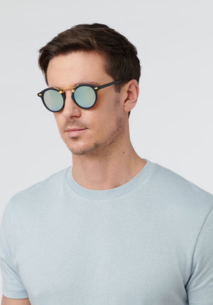 ST. LOUIS MIRRORED | Matte Black to Shadow Mirror Polarized 24K Handcrafted, luxury Matte black acetate KREWE sunglasses mens model | Model: Tom